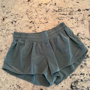 Lululemon Hotty Hot High-Rise Short 2.5" women’s teal no liner